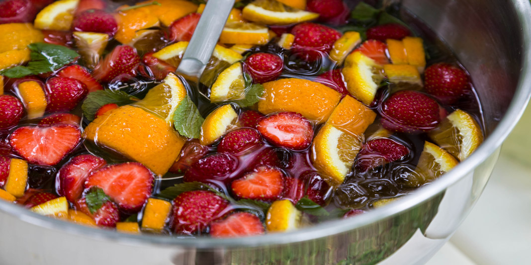 The Yummiest Fall Party Punch Recipes YouBeauty