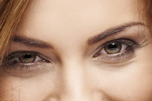 Suri Datter utilstrækkelig Eye Makeup Colors: Hazel Eyes; Medium, Cool Skin; Dark Hair - YouBeauty.com